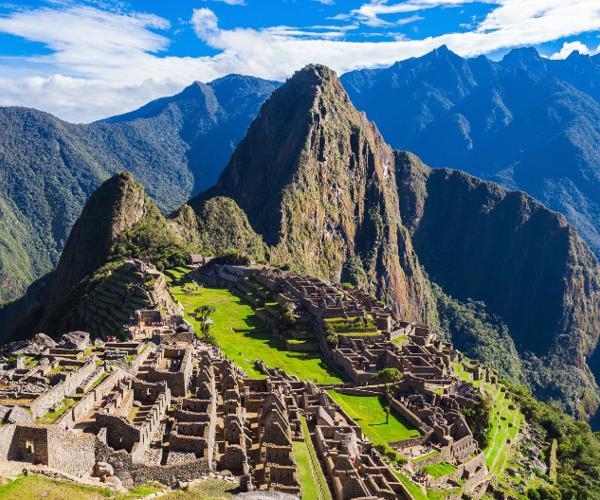 a stone ruins on Machu Picchu