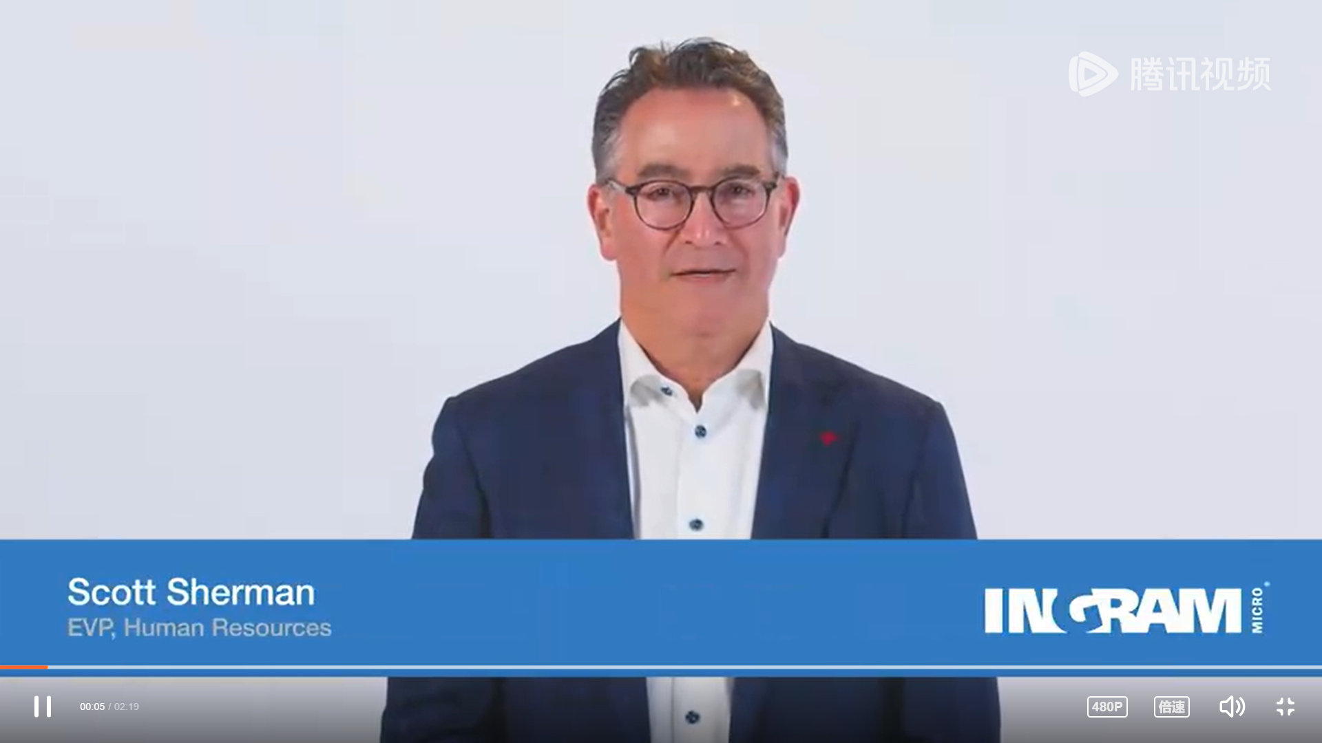 eine Person in einem Anzug