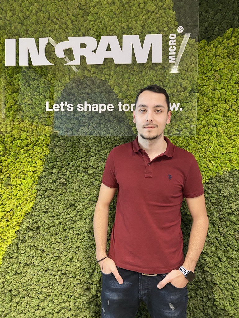 Martin Yotsov Intern